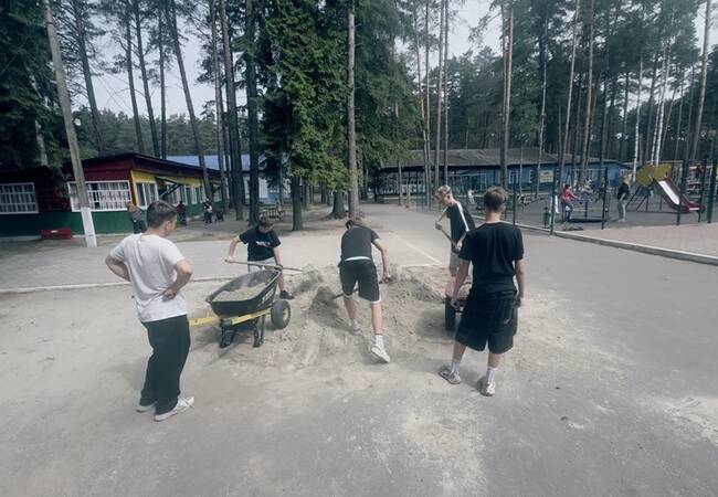 image-«Трудовой десант Брянщины»: первая смена завершена