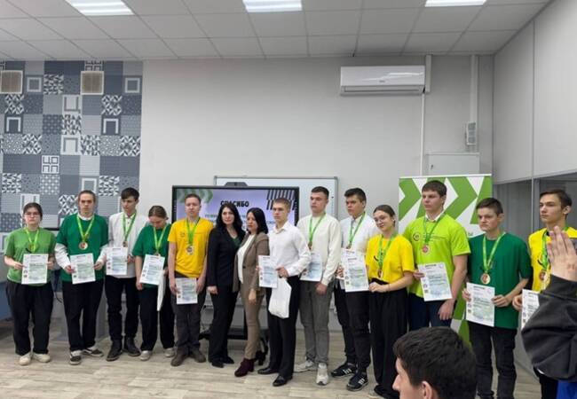 image-Победители и призёры получили награды