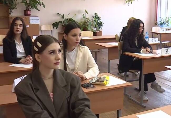 image-Брянские выпускники пересдали экзамены в дополнительные дни