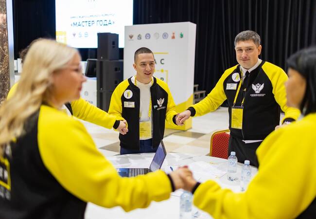 image-Дмитрий Чернышенко: Финал конкурса «Мастер года – 2026» соберёт педагогов колледжей и техникумов из всех регионов России