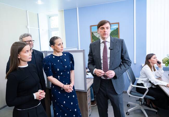 image-Сергей Кравцов открыл линию психологической помощи «Школа доверия»