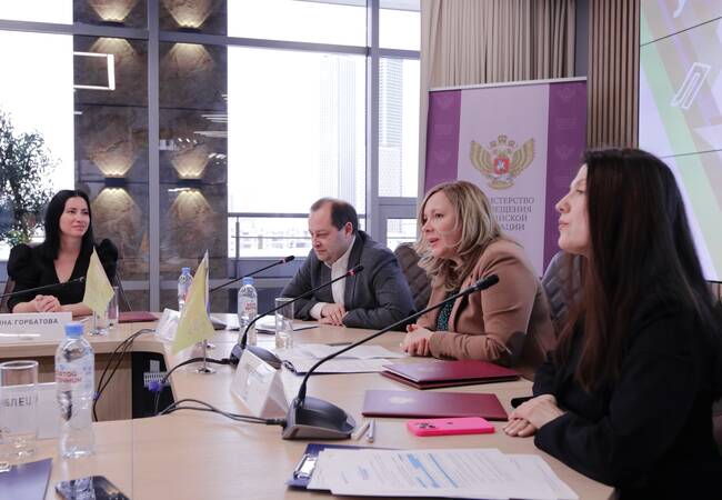 image-Школьники, увлекающиеся гуманитарными науками, инициировали создание объединения «Сила – в слове!»