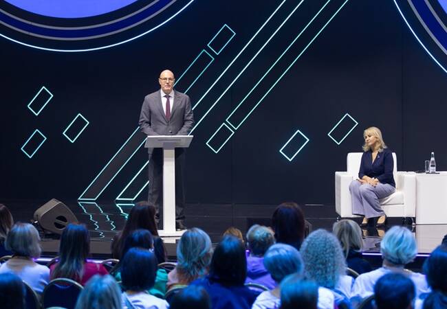 image-Дмитрий Чернышенко рассказал о перспективах для участников Национального чемпионата «Абилимпикс»