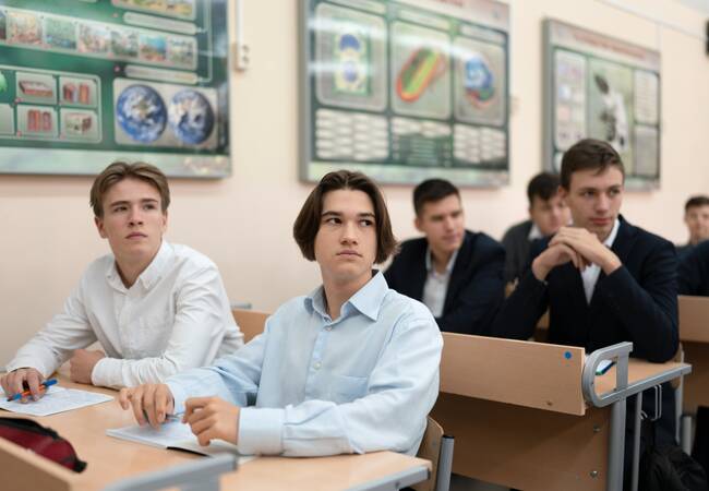 image-Школьники смогут проходить программу «Обучение служением. Первые» в рамках внеурочной деятельности