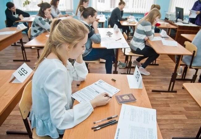 image-Сергей Кравцов: По итогам «президентских дней» число работ ЕГЭ, написанных на 100 баллов, превысило 10 тысяч