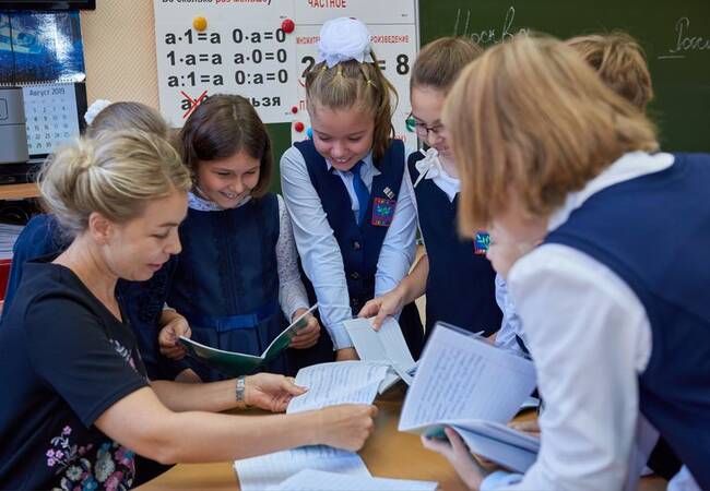 image-79 российских регионов присоединились к акции «Спасибо, учитель!»