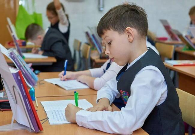 image-Сергей Кравцов встретился с педагогами и школьниками Мелитополя
