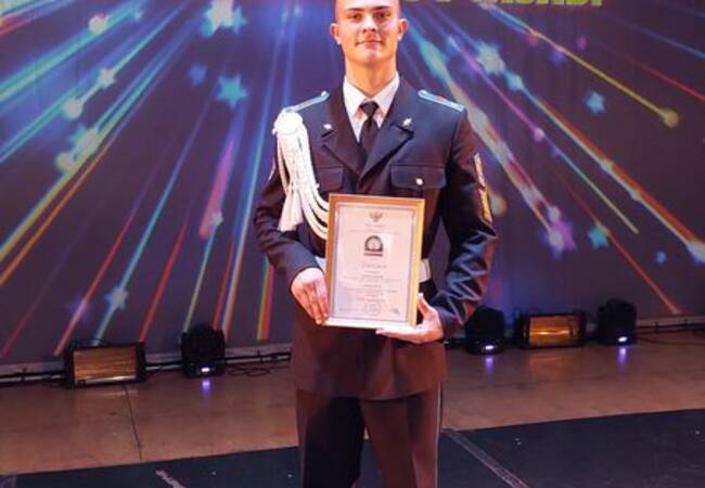 image-Николай Головко, обучающийся Дятьковской кадетской школы им. Героя Советского Союза И. А. Кашина, стал победителем с песней 