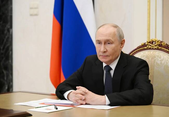 image-Владимир Путин приветствовал участников Всероссийского форума классных руководителей и Первого форума директоров школ