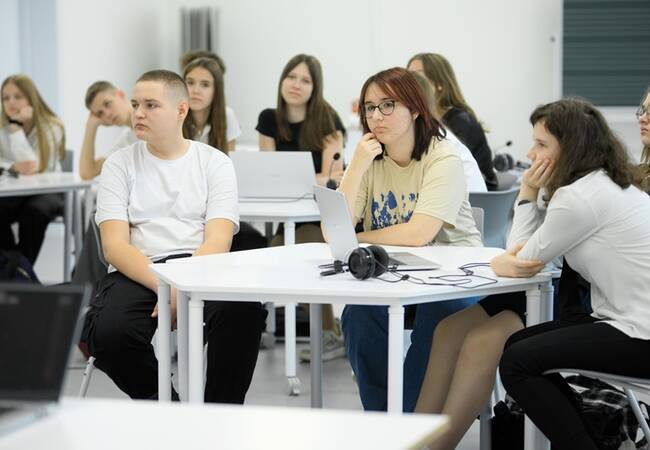 image-В 2025 году 8,5 млн школьников приняли участие в занятиях курса «Россия – мои горизонты»