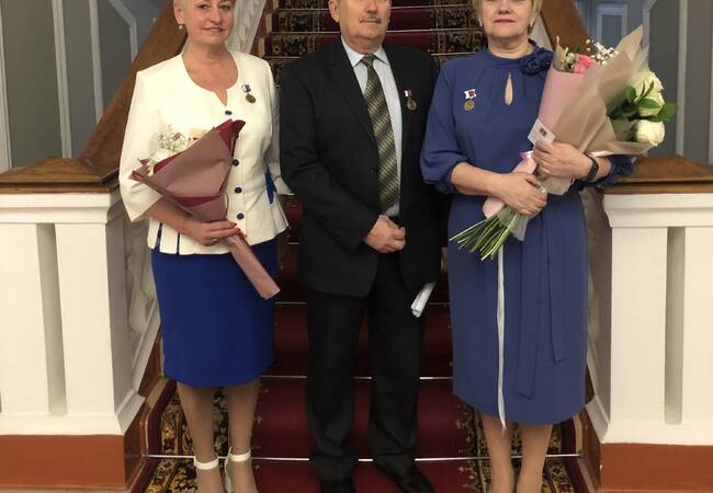 image-Состоялось торжественное вручение удостоверений и нагрудных знаков в связи с присвоением почётного звания «Заслуженный работник образования Брянской области»