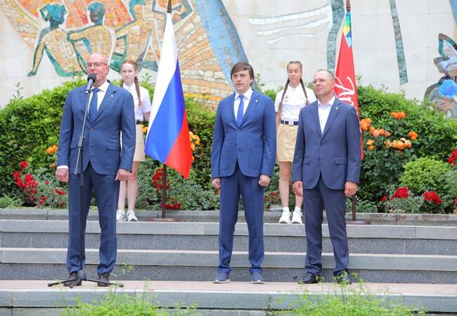 image-Дмитрий Чернышенко: Россия будет сильной, суверенной и процветающей и в следующие 100 лет