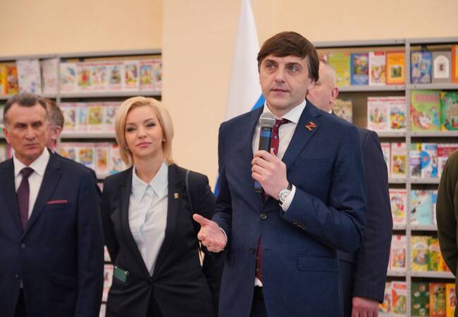 image-В Брянске открылась школа на 1225 мест, построенная по нацпроекту «Образование»