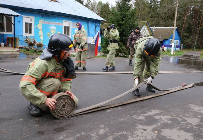 image-В оздоровительном лагере «Огонёк» завершилась региональная профильная смена «Юный спасатель»: хроника событий