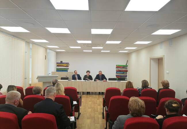 image-Расширенное совещание в департаменте образования и науки