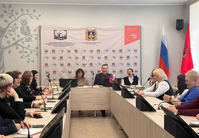 image-На заседании Клуба лидеров образования рассматривали вопросы проведения Всероссийского фестиваля «Парад звёзд на Брянщине»