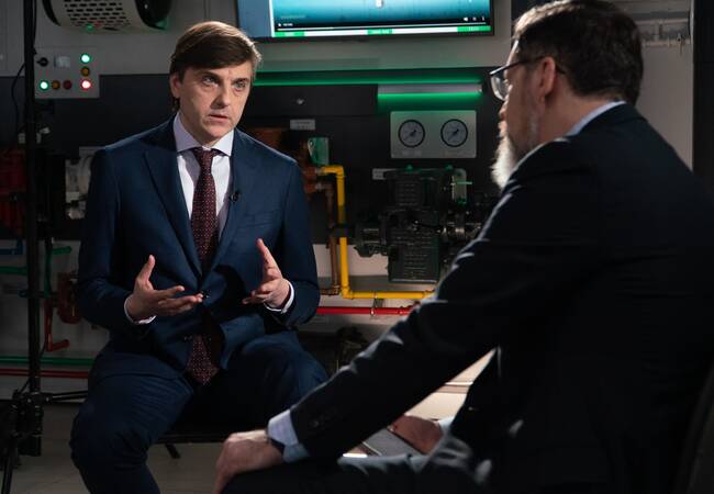 image-Сергей Кравцов обратил внимание на необходимость укрепления взаимодействия учителя и родителя