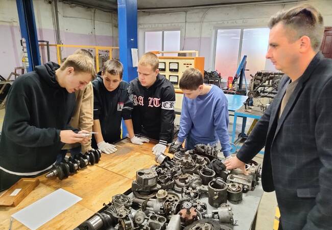 image-«Билет в будущее»: за пять лет более 28 тысяч школьников Брянщины стали участниками проекта