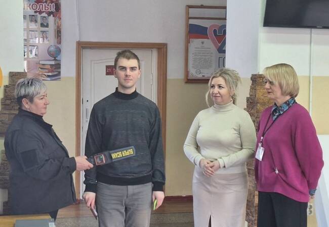 image-Омбудсмен Мухина посетила завершающие ЕГЭ досрочного периода