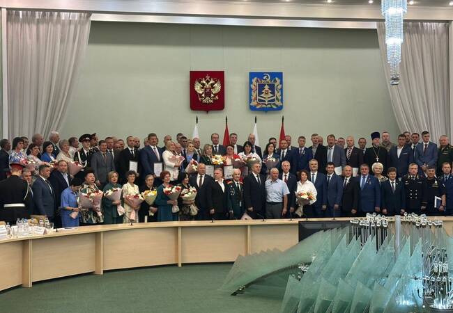 image-Педагогам Брянщины вручили награды