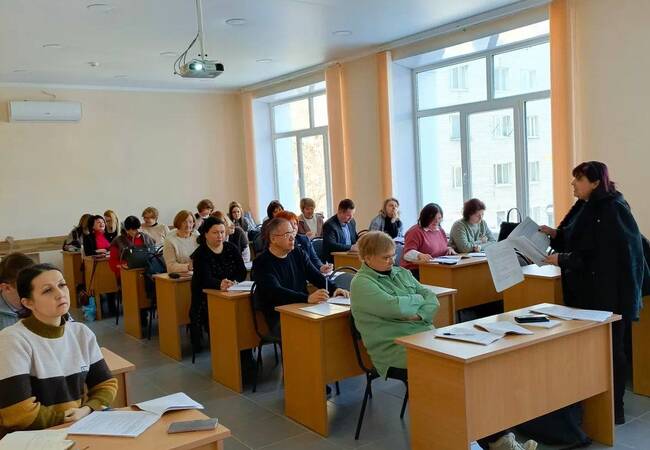 image-Педагоги-эксперты по обществознанию повышают квалификацию