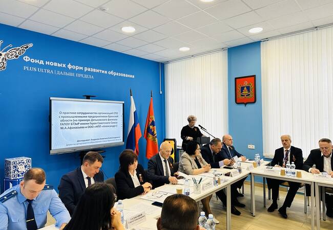 image-В Дятьково прошло выездное заседание постоянных комитетов областной Думы