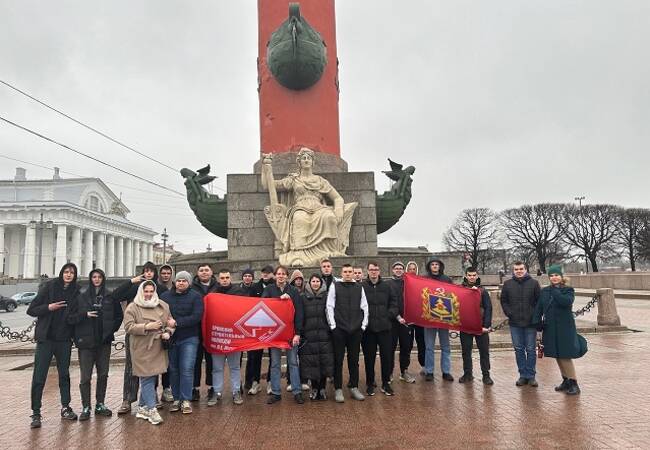 image-Студенты Брянского строительного колледжа приняли участие в III Петербургском молодежном историческом форуме «Герои Отечества»