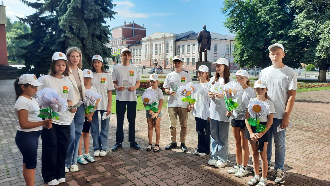 image-Ребята, отдыхающие в «Солнышке», отметили день семьи, любви и верности и праздник Ивана Купалы