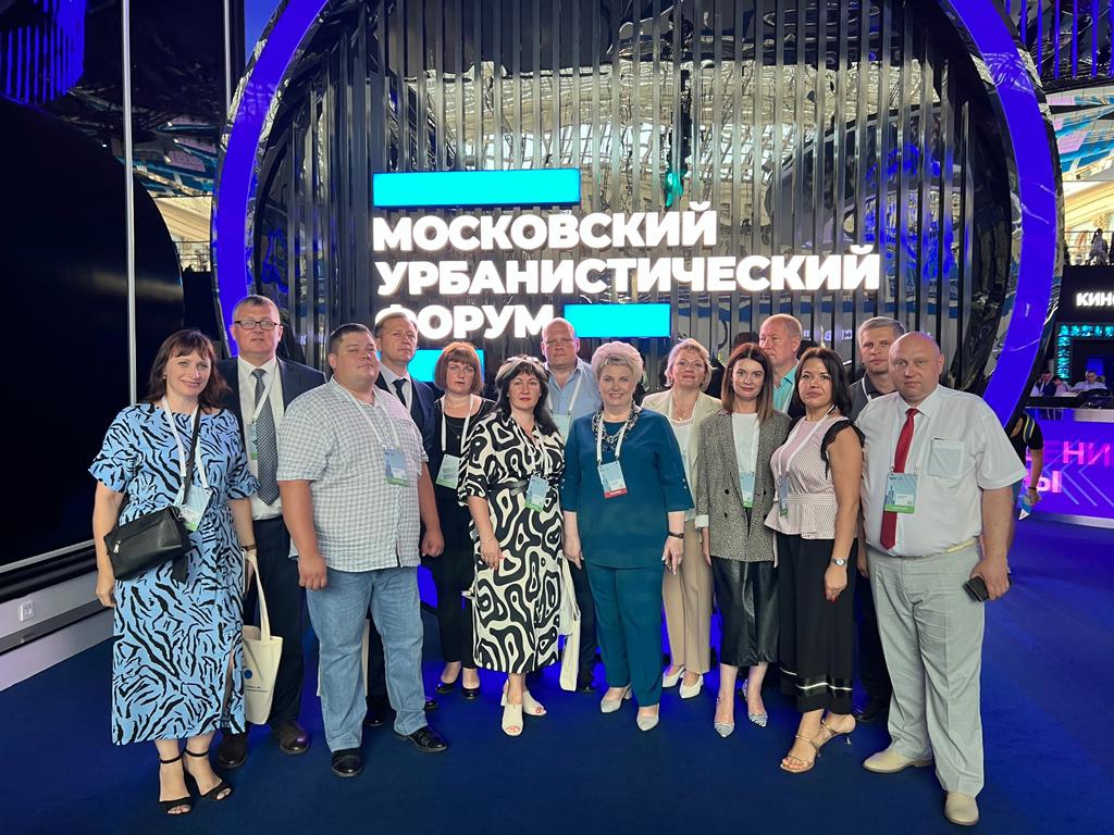 image-ВРИО по руководству Алевтина Александровна Андреевна с 17 по 19 августа 2023 года принимает участие во Всероссийском форуме среднего профессионального образования