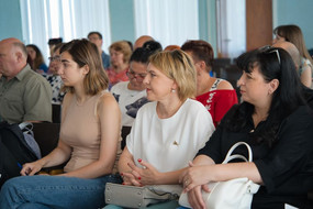 b_36081FB7-3F29-48C2-AC69-D4E6269B0176.В гуманитарный центр Харьковской области прибыла учебная литература из России