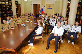 09bb308ed20620cd7830_2000x