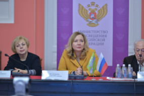 19c02fabd18f2dfeede5_2000x