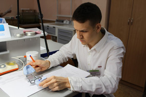Эксперт Кругликов К.Ю. оценивает работу